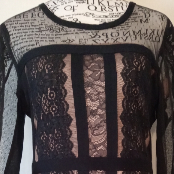 BCBG Maxazria Black Lace Long Sleeves Cocktail Dress Size M - Picture 5 of 12